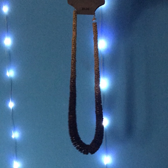 Massini necklaces - Picture 3 of 3